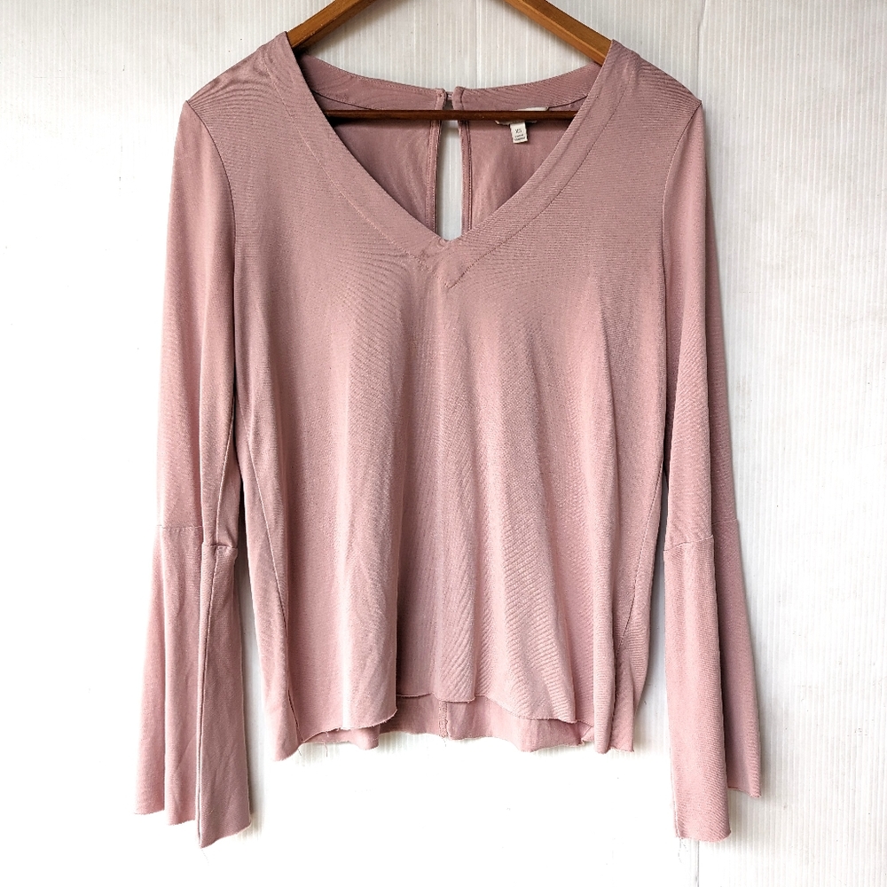 LUCKY BRAND women's bell sleeve v-neck blush pink blouse top